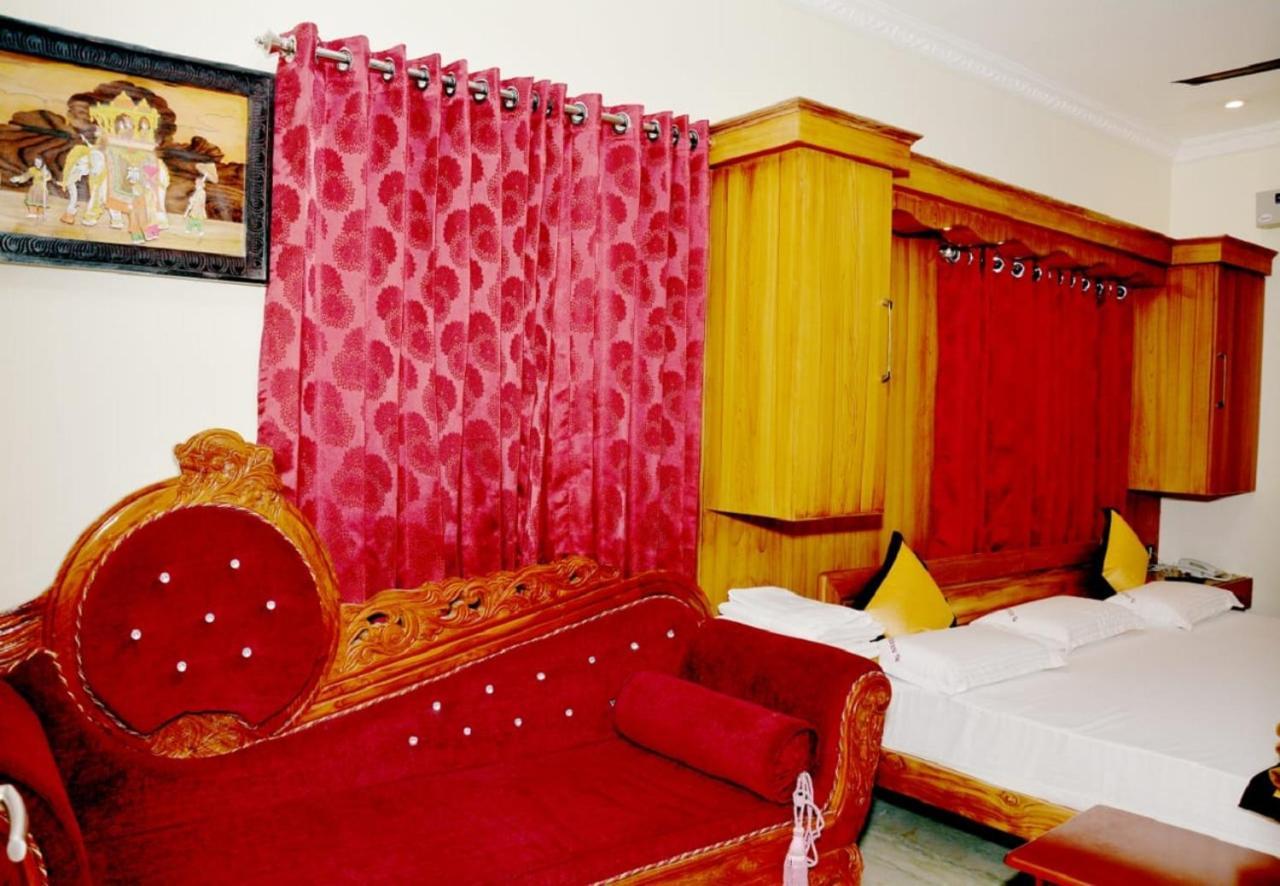 Anandha Grand Lodge Tiruchchendur Ngoại thất bức ảnh