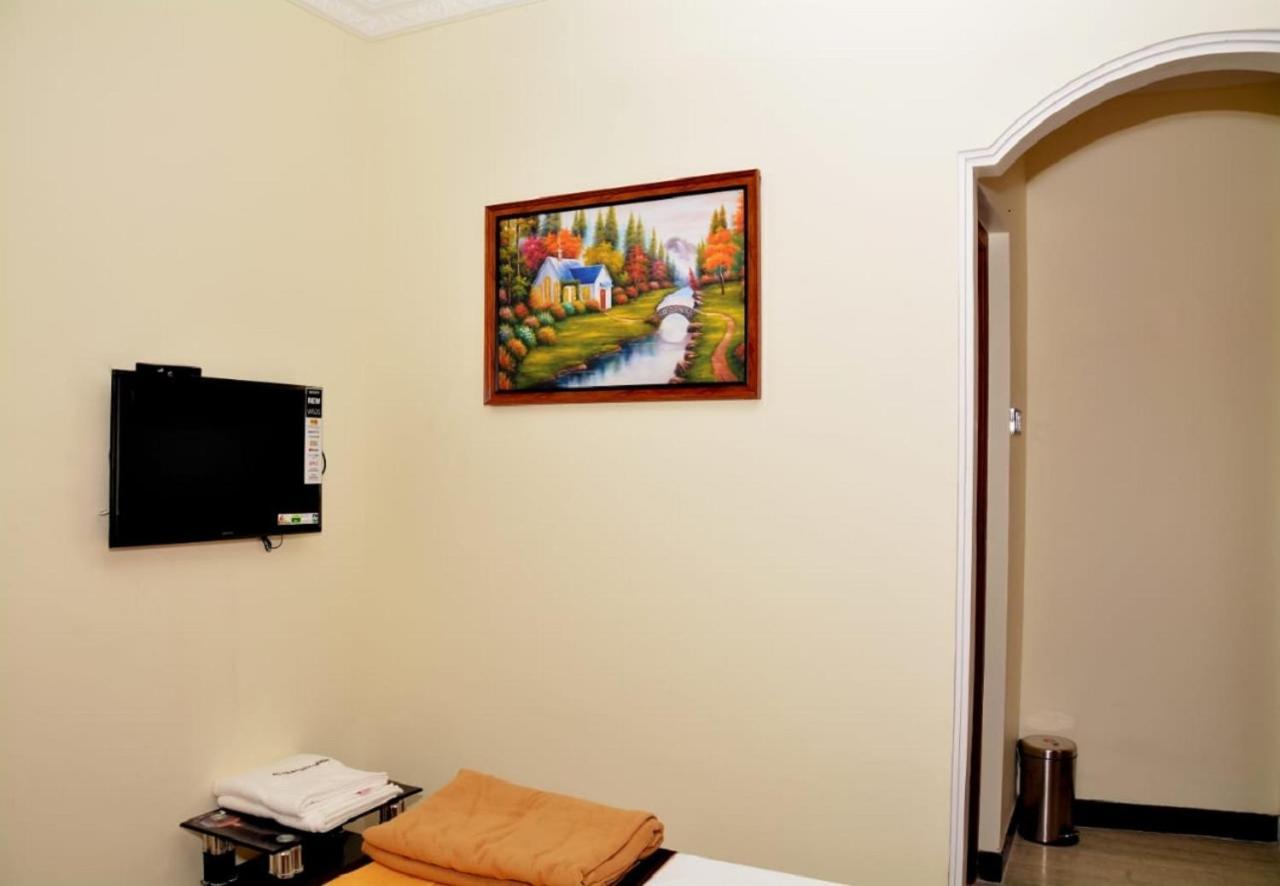 Anandha Grand Lodge Tiruchchendur Ngoại thất bức ảnh