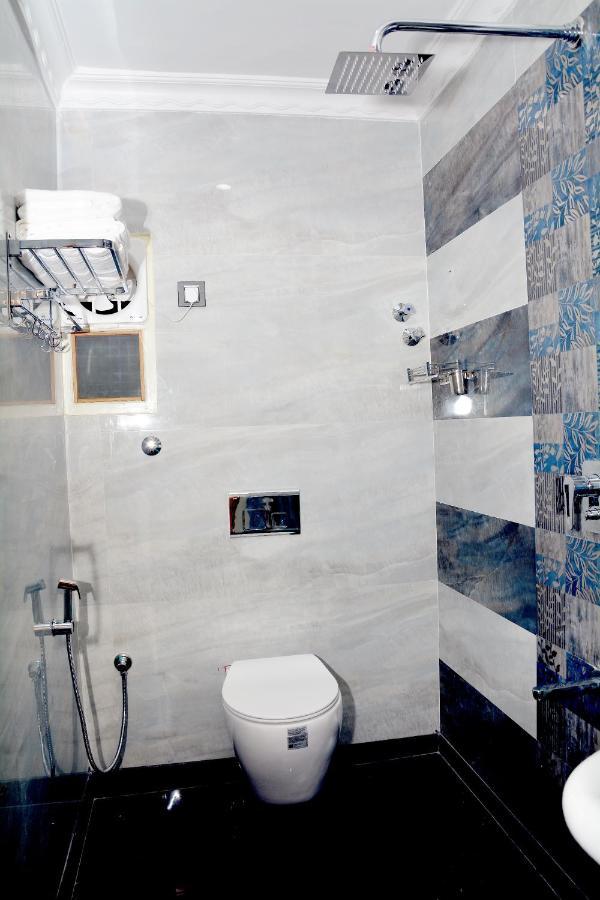 Anandha Grand Lodge Tiruchchendur Ngoại thất bức ảnh